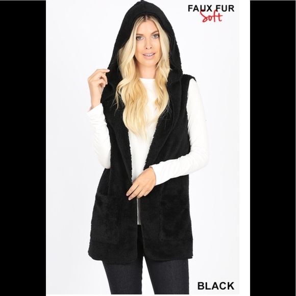 1 left❤️2 for $40❤️large faux fur hooded vest - Picture 3 of 8